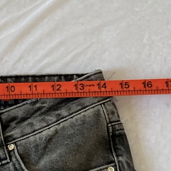 Preloved ASOS Men's Faded Black Distressed Jeans with Deliberate Holes Size 28 - Picture 13 of 13